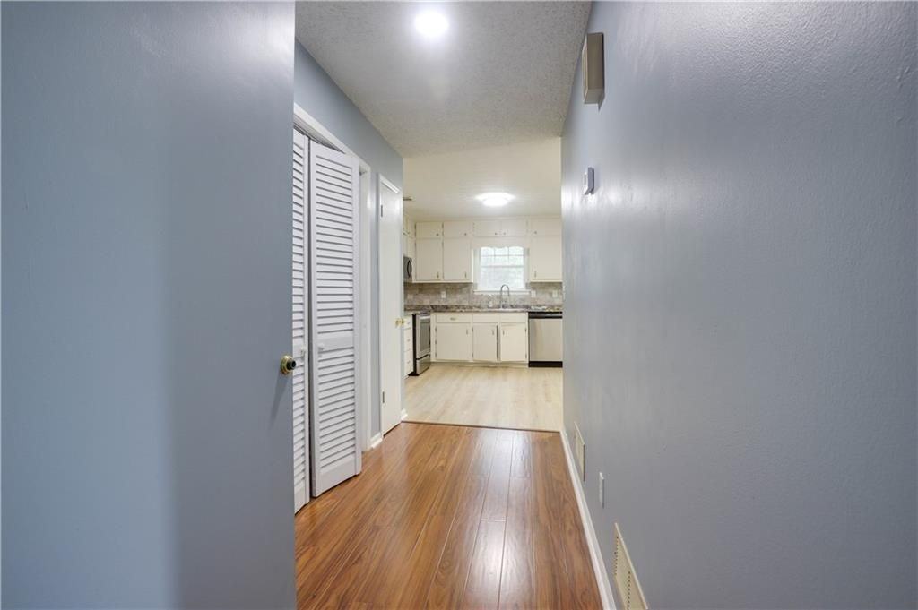 4131 Gravitt Pl - Photo 2 of 24