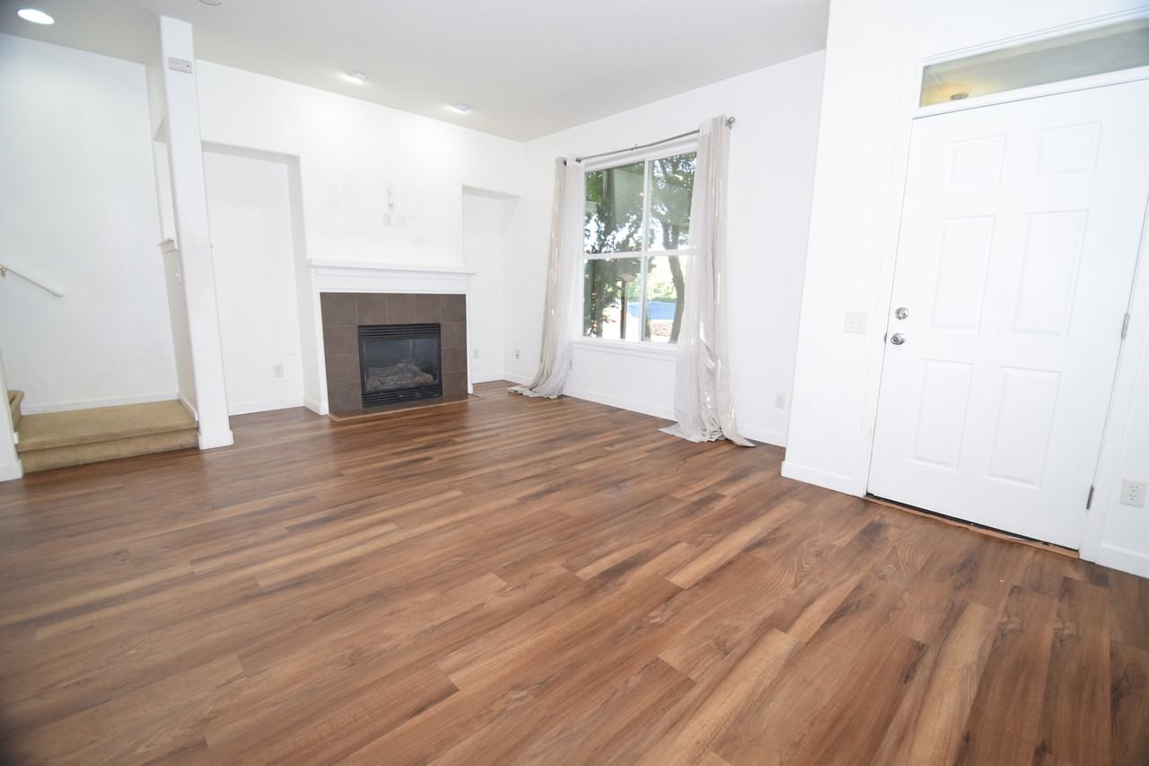 2314 Ne Redelfs Way - Photo 5 of 27