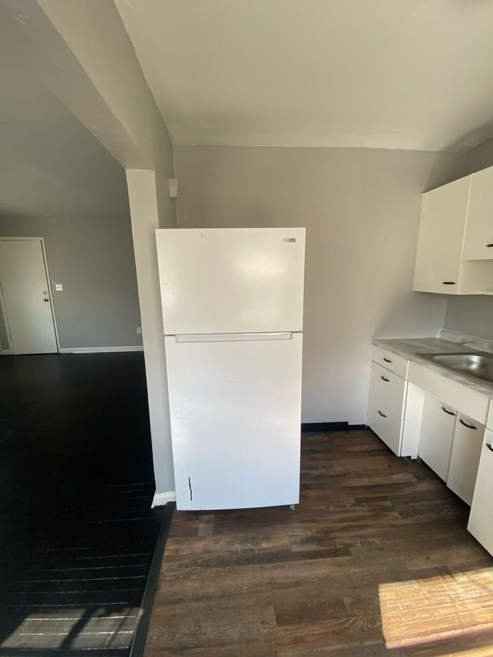 2332 Harrison Avenue - Photo 7 of 14