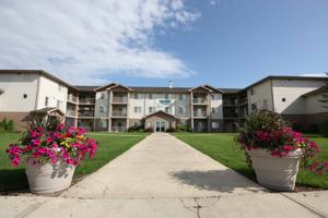 featured image of 69 Leonard Cres