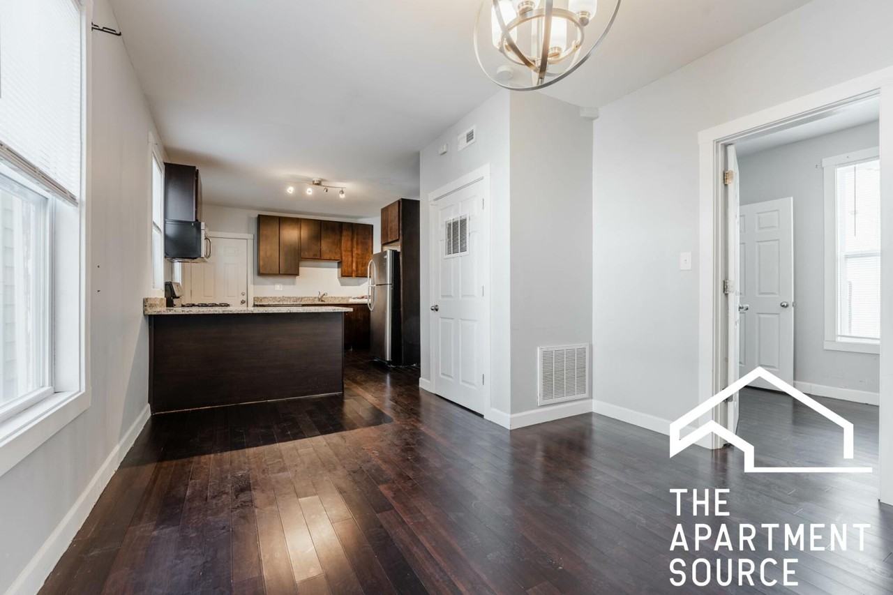 2968 N Ridgeway Ave #1R - Photo 7 of 13