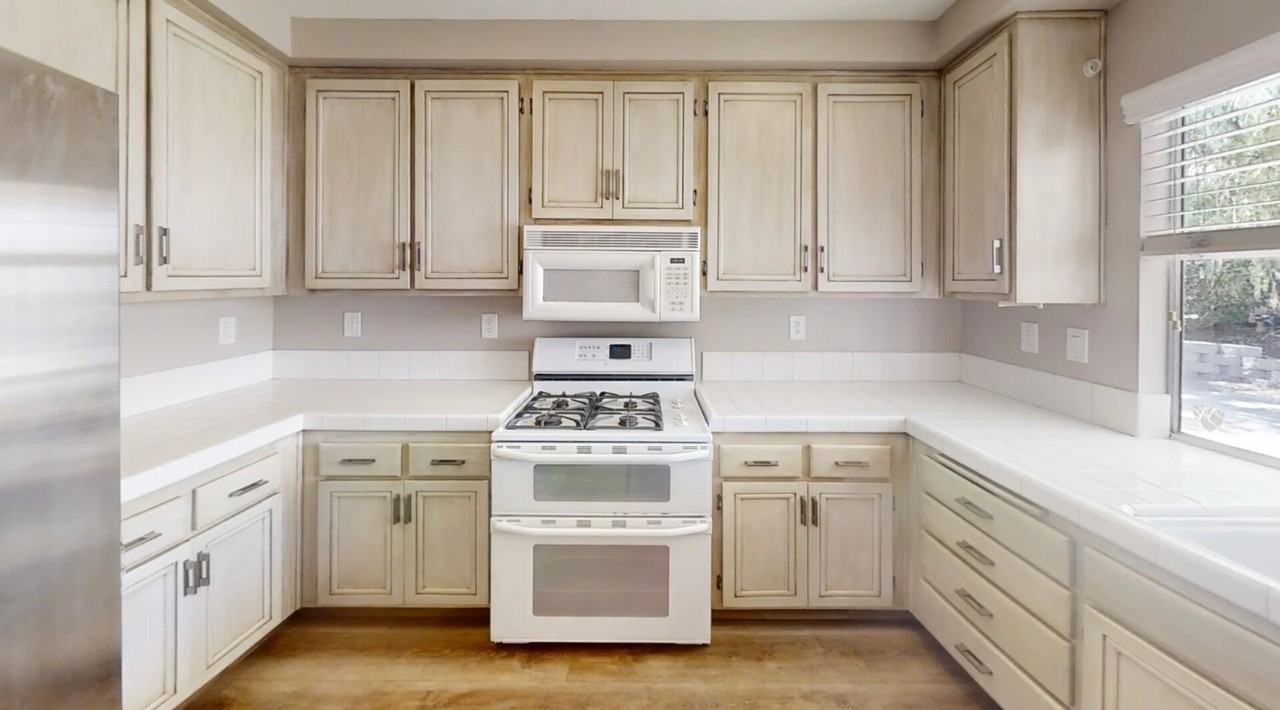 3142 Geranium Way - Photo 6 of 17