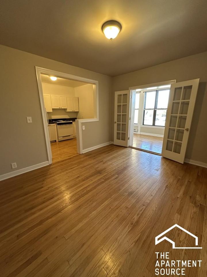 342 Park Ave #B4 - Photo 2 of 15