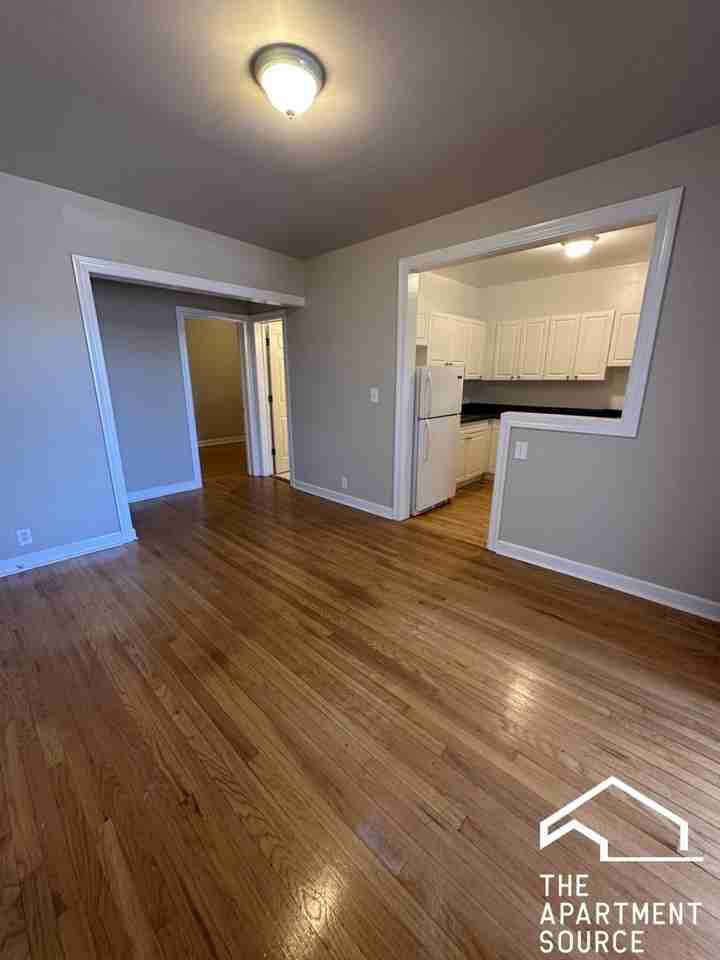 342 Park Ave #B4 - Photo 4 of 15