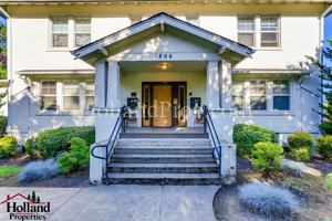 featured image of 1806 Elm St #4