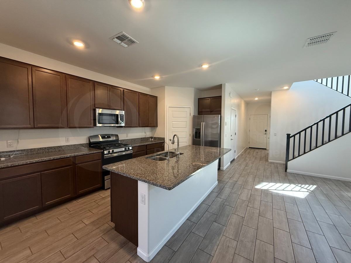 7168 W Vineridge Dr - Photo 7 of 14