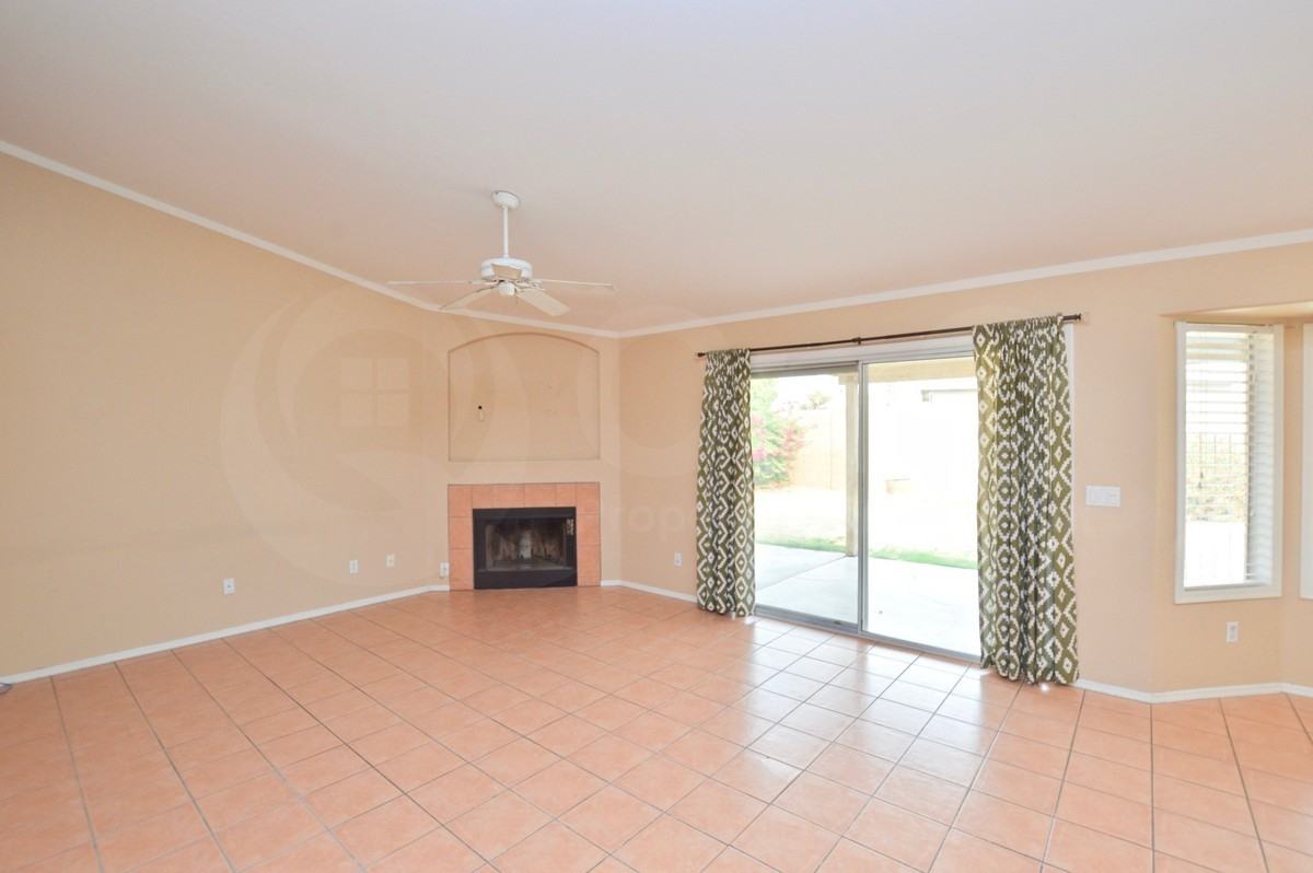 931 N Rock St - Photo 7 of 22