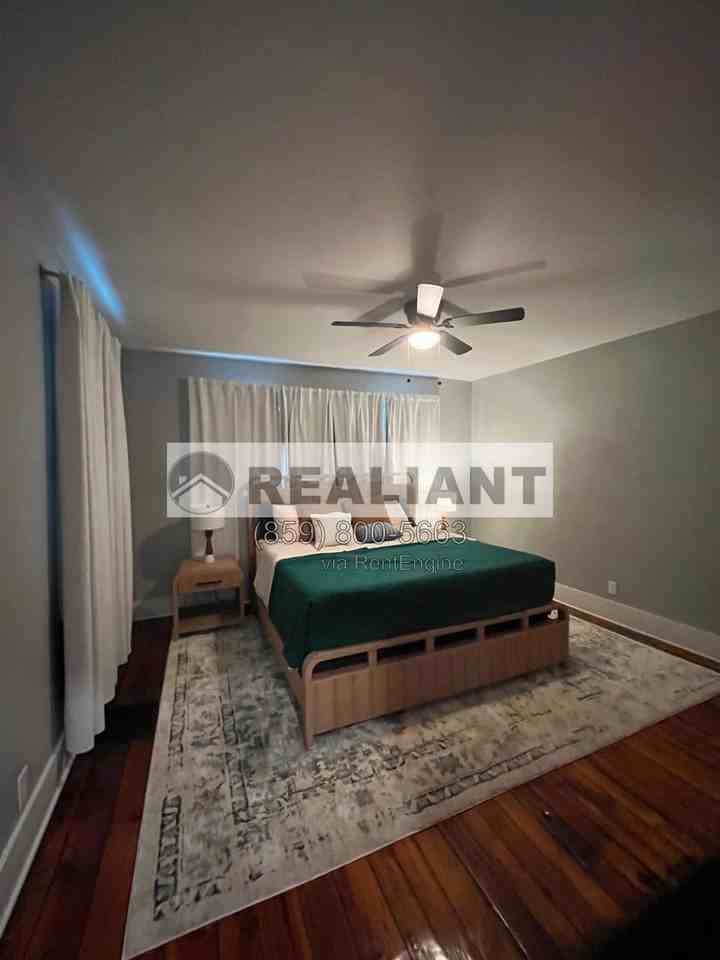 529 Lindsey St - Photo 5 of 11