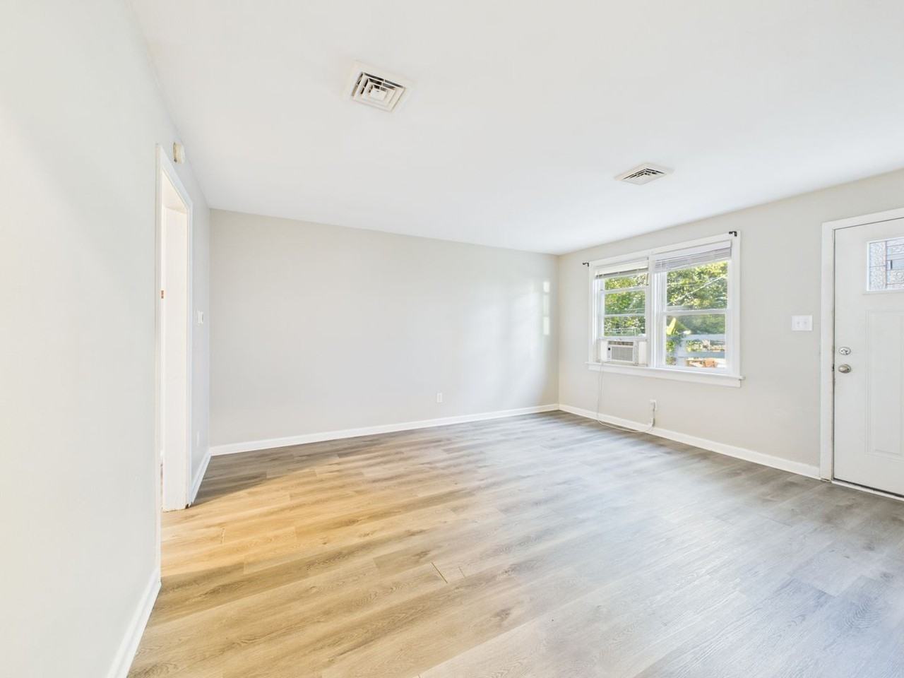 2403 5th Ave #1 - Photo 4 of 19