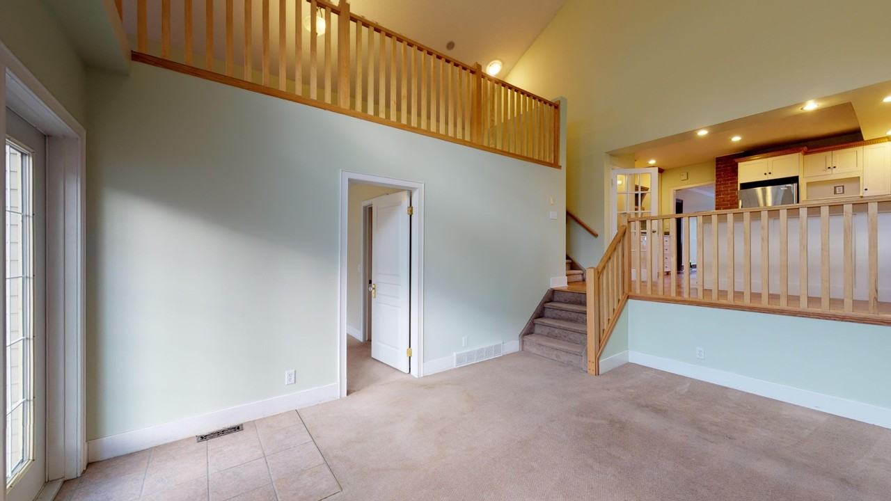 215 10 Ave Ne - Photo 3 of 25