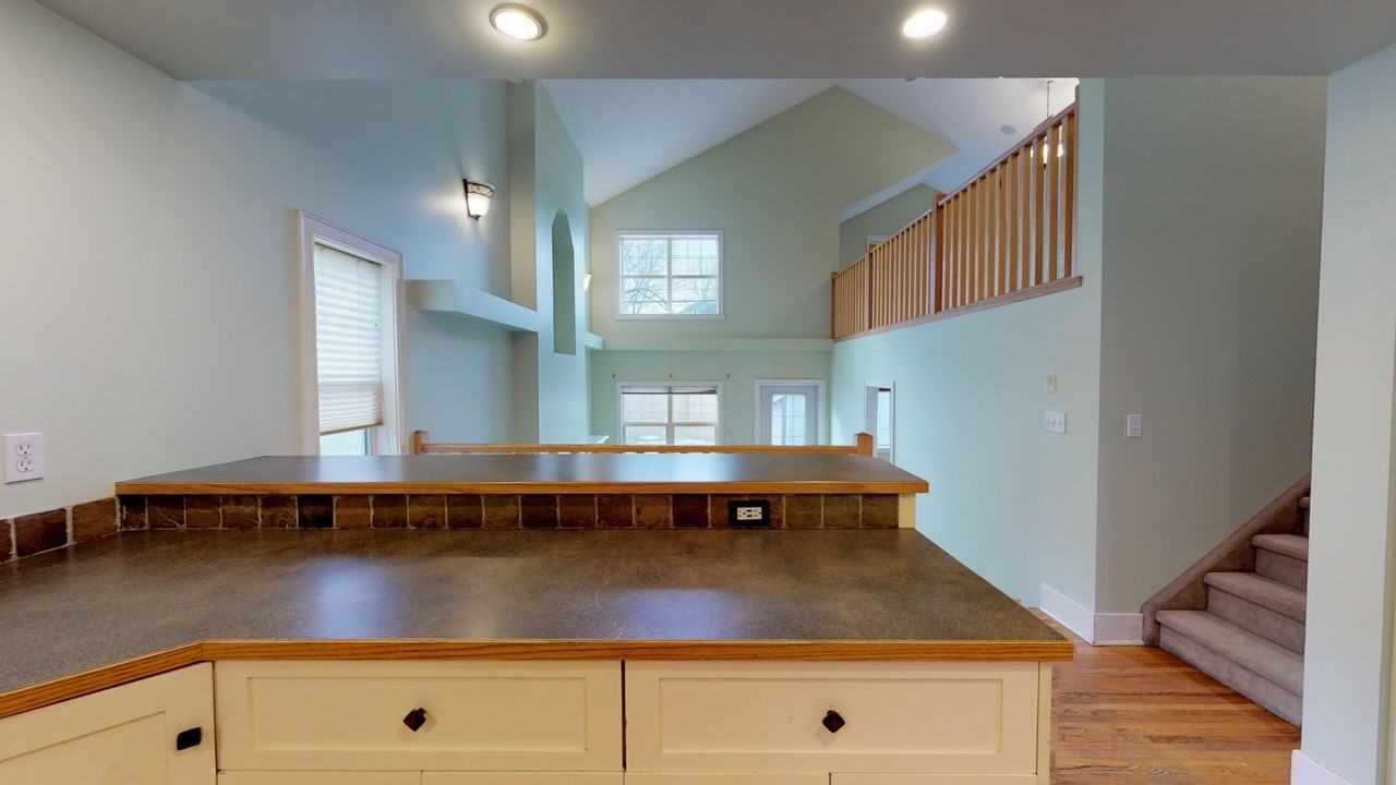 215 10 Ave Ne - Photo 6 of 25