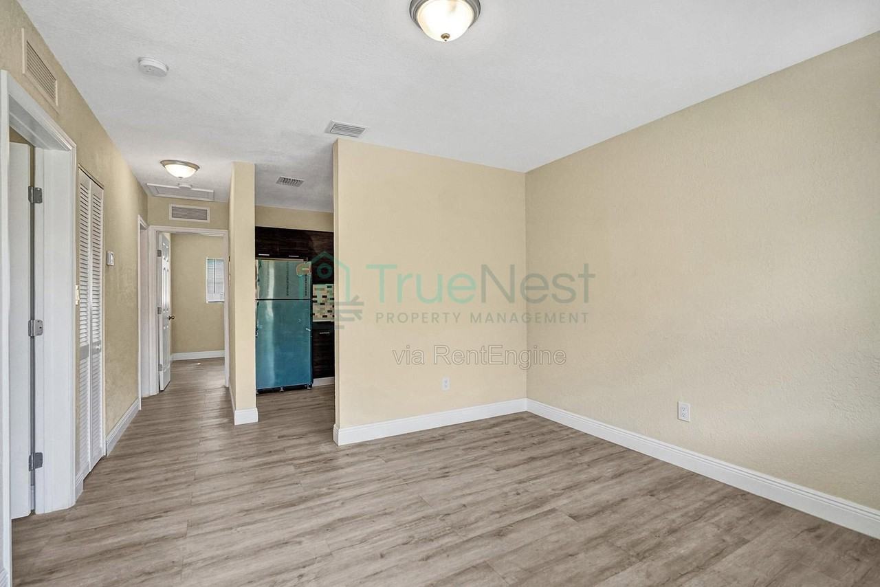 2741 Nw 1st St #2 - Photo 6 of 21