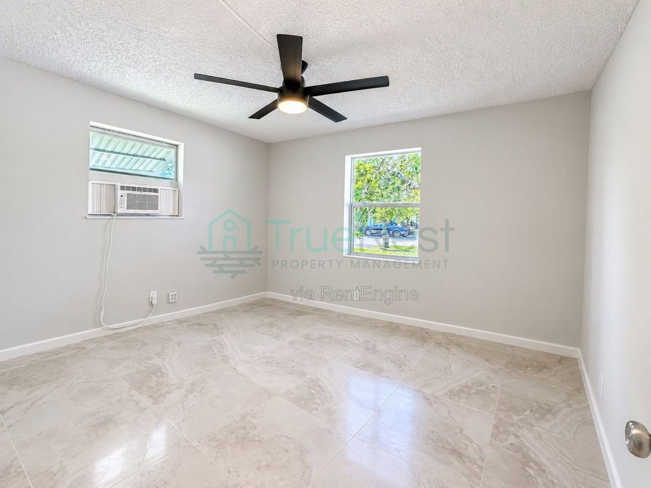 2631 Nw 6th St - Photo 5 of 17