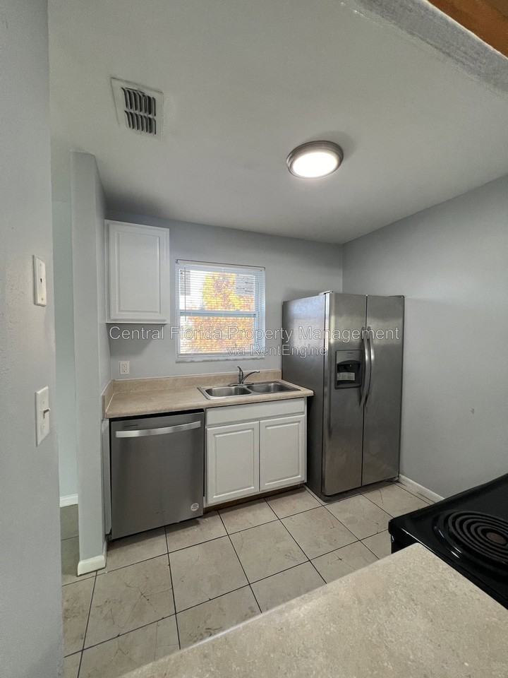 149 Cory Ln - Photo 3 of 5