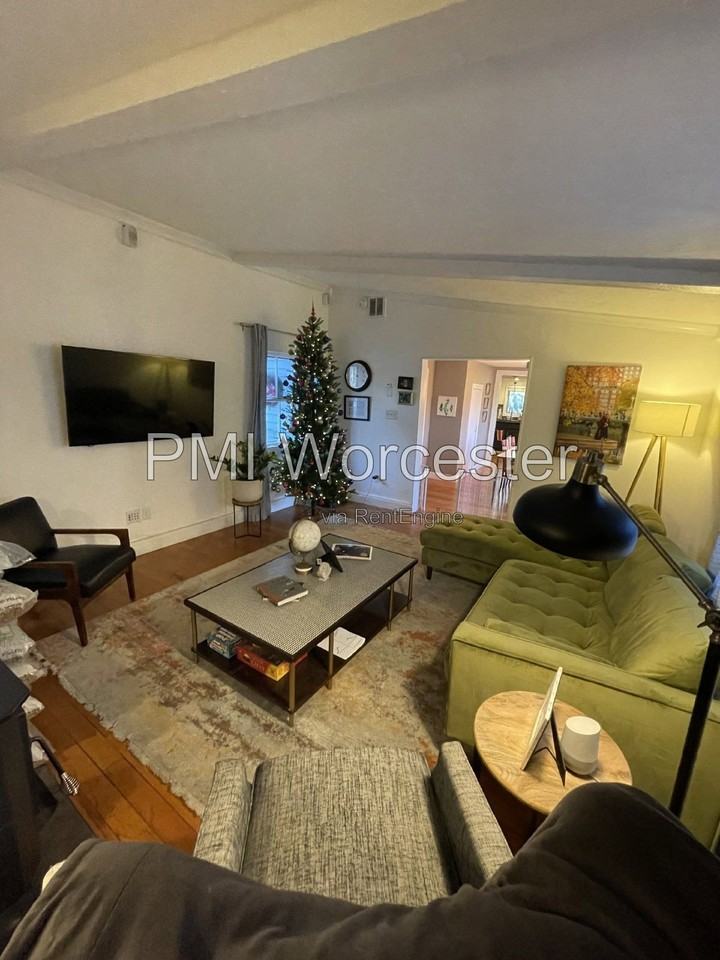 437 S Bolton Rd - Photo 3 of 41
