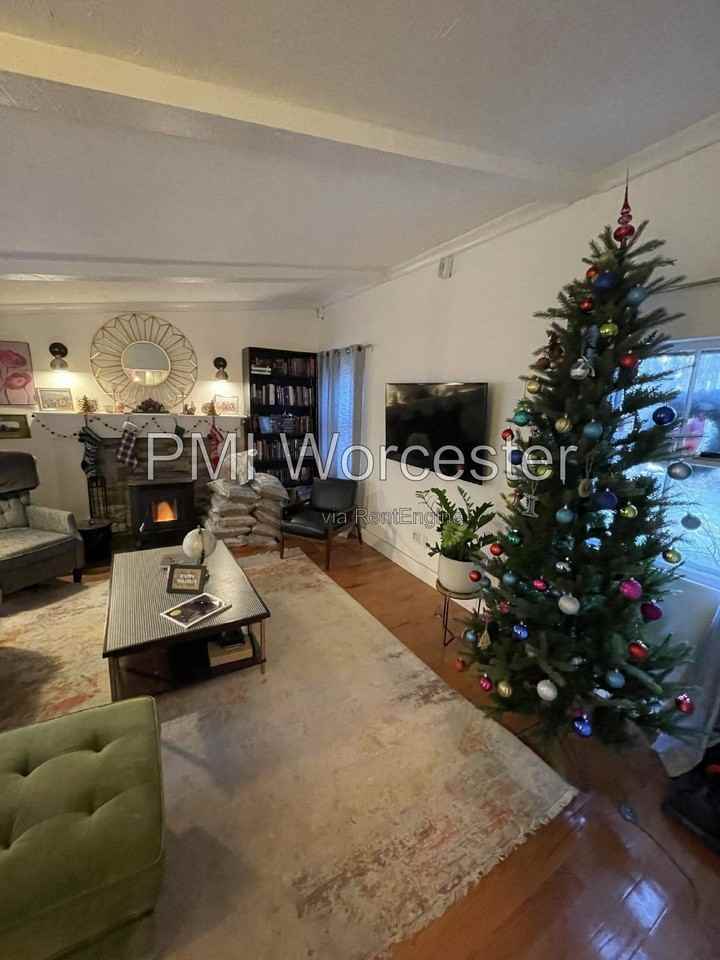 437 S Bolton Rd - Photo 5 of 41