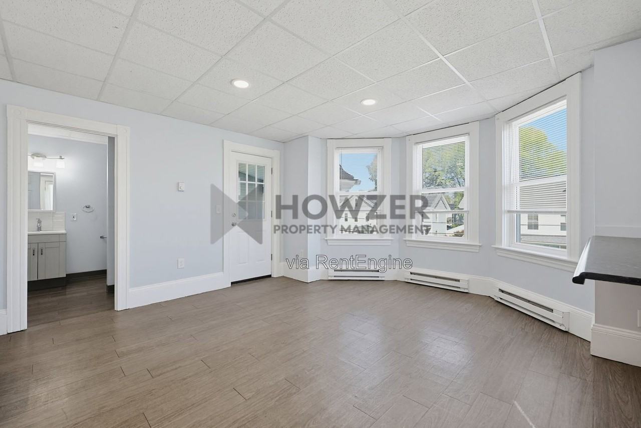 127 Park St #6 - Photo 4 of 25