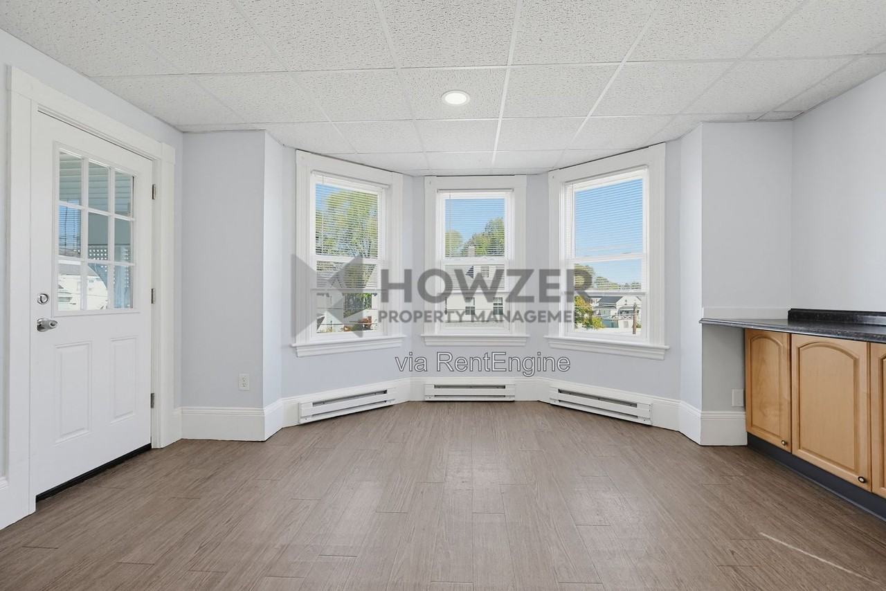 127 Park St #6 - Photo 5 of 25