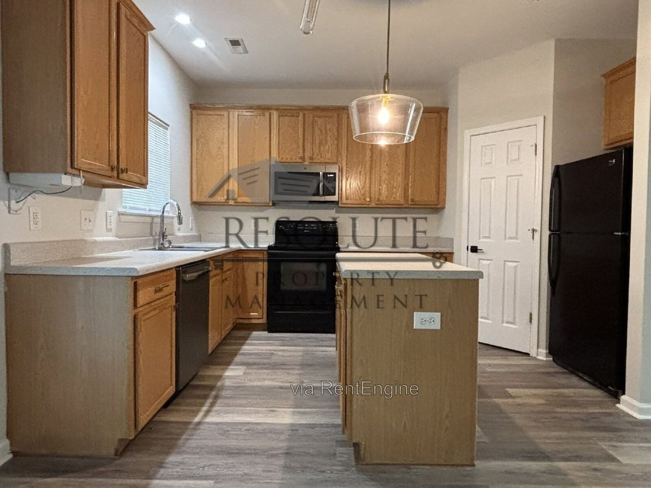 10947 Pendragon Pl - Photo 3 of 15