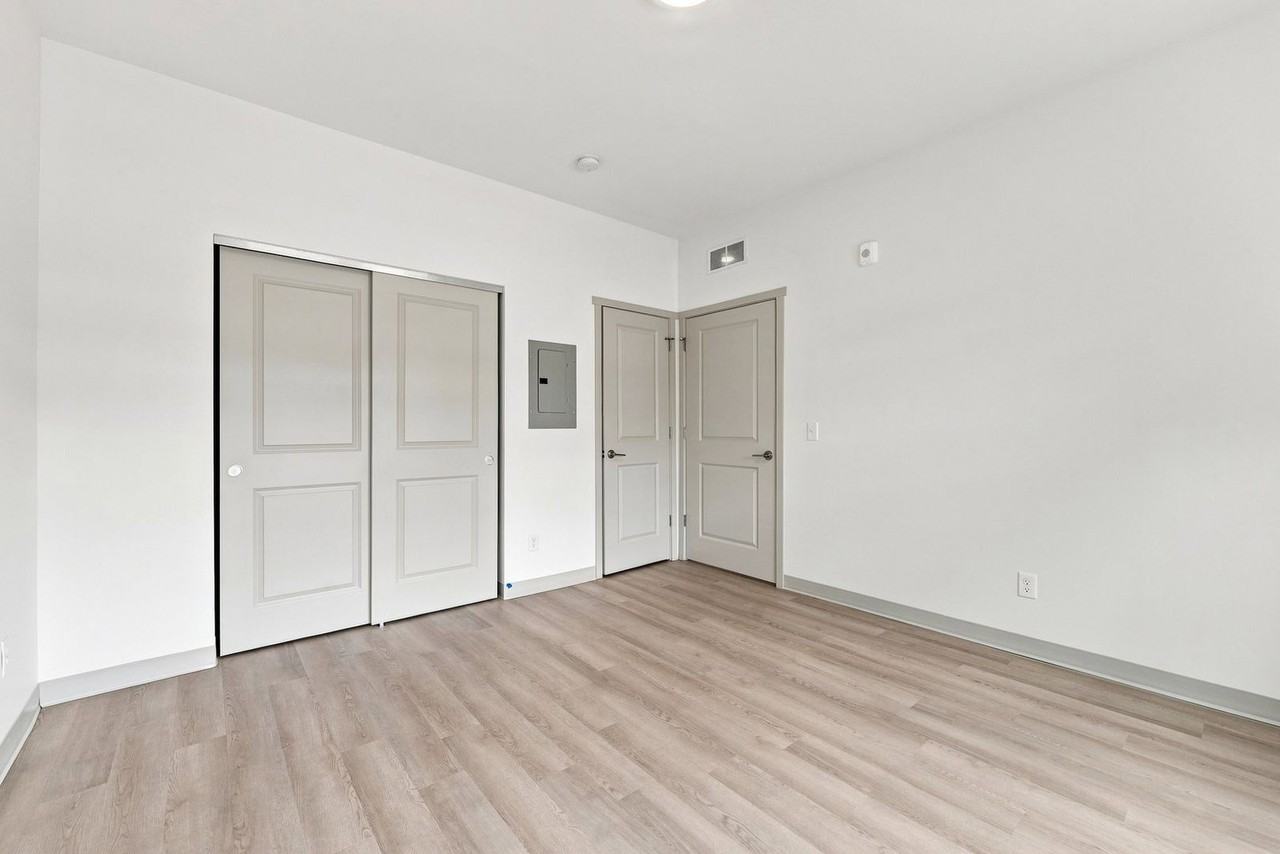 4969 Plainfield Ave Ne #B303 - Photo 5 of 19