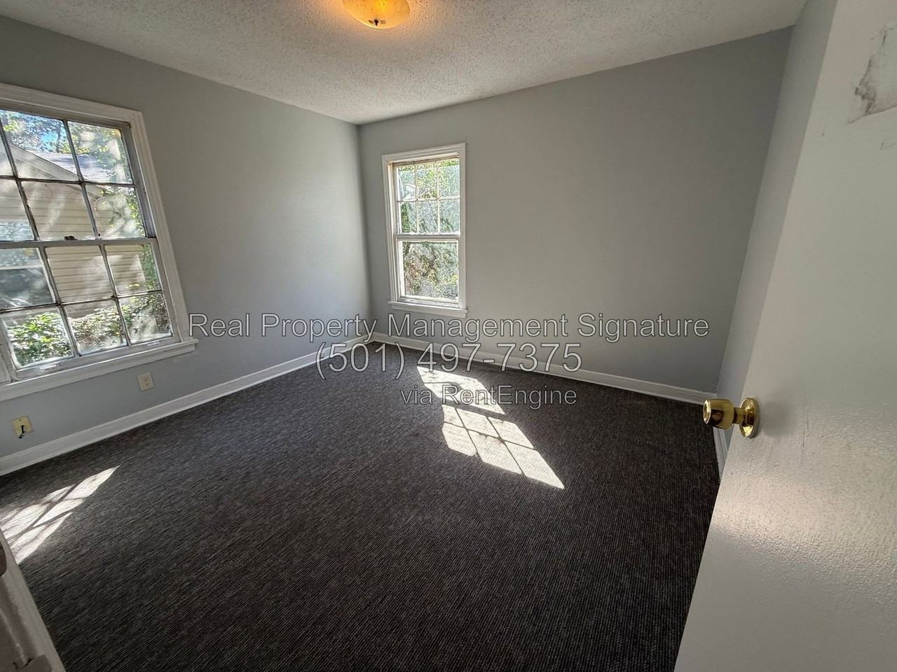 5105 W 31st St - Photo 3 of 10