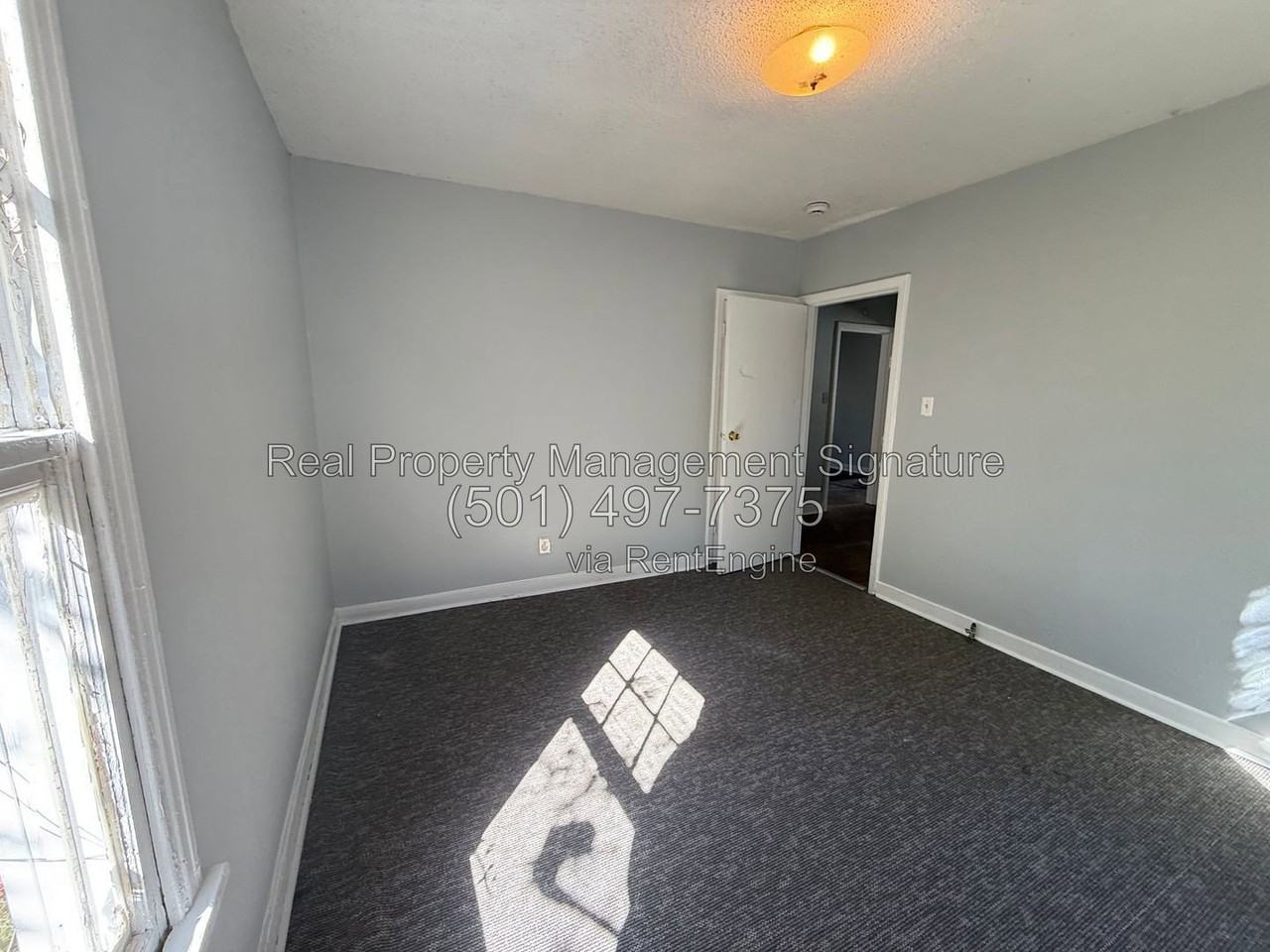 5105 W 31st St - Photo 4 of 10