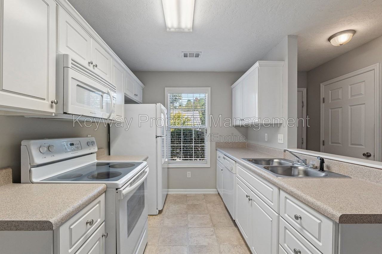 5264 Aruba Cir - Photo 5 of 18