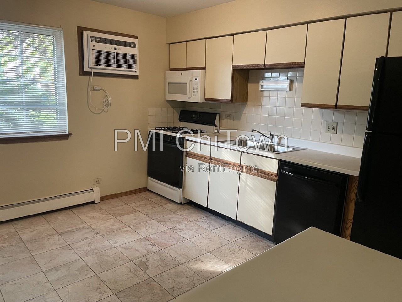 2276 Century Point Ln #B - Photo 2 of 11