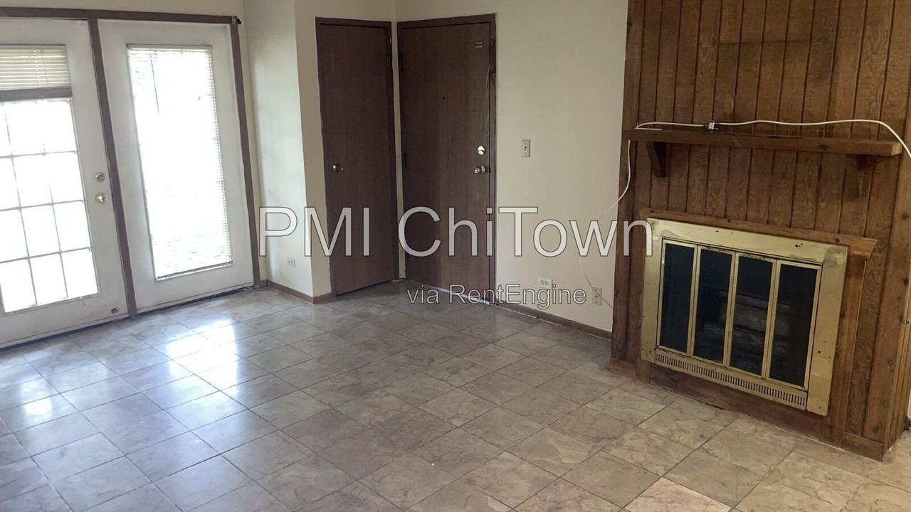 2276 Century Point Ln #B - Photo 6 of 11