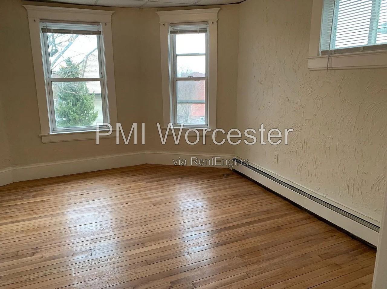 25 Almont Ave - Photo 4 of 12