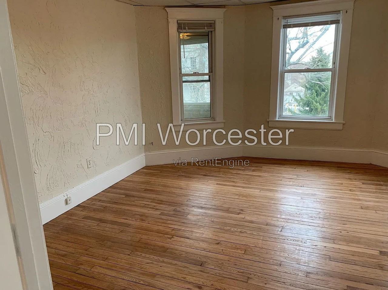25 Almont Ave - Photo 6 of 12