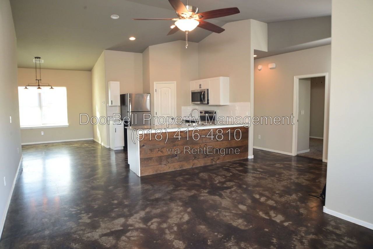 14974 S 305th East Ave #A - Photo 4 of 19