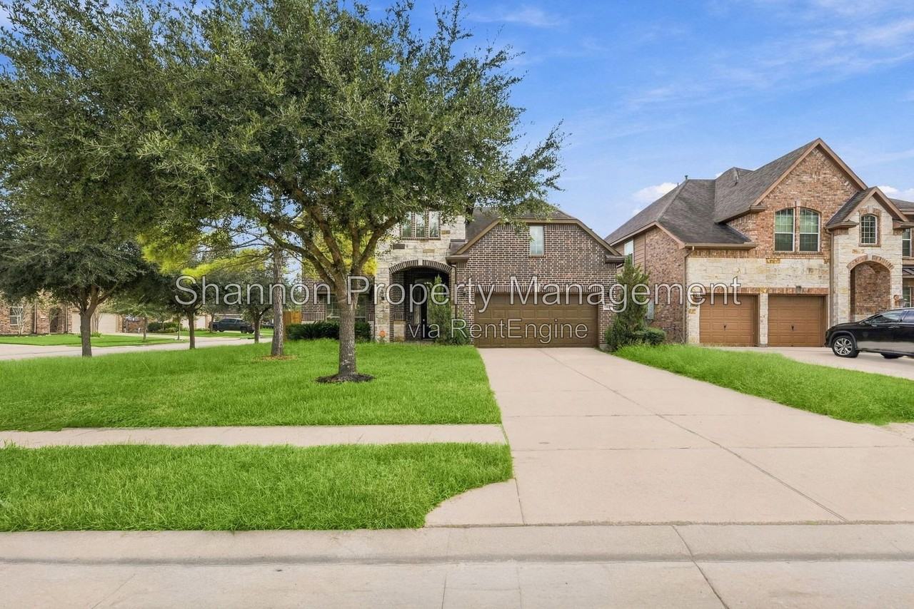 13102 Spear Trail Ct - Photo 3 of 42