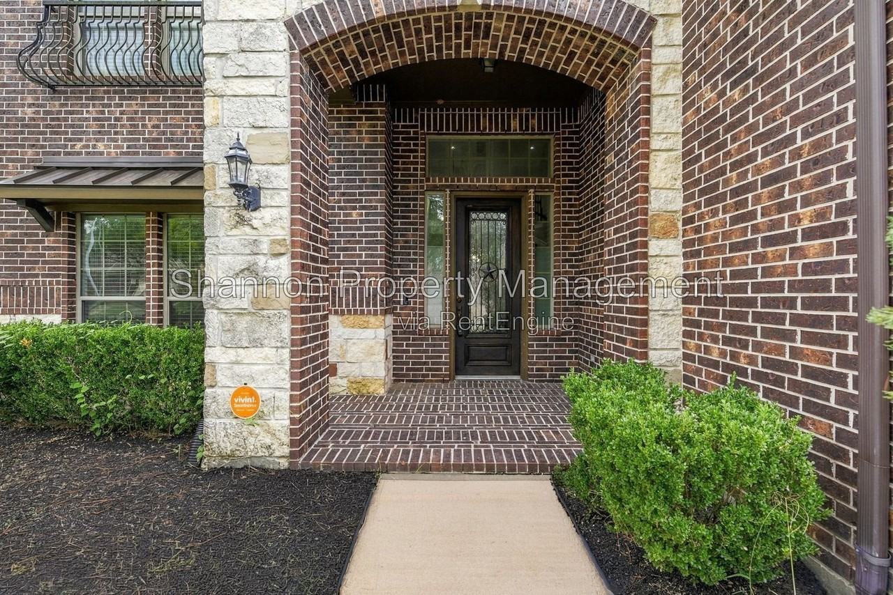 13102 Spear Trail Ct - Photo 4 of 42