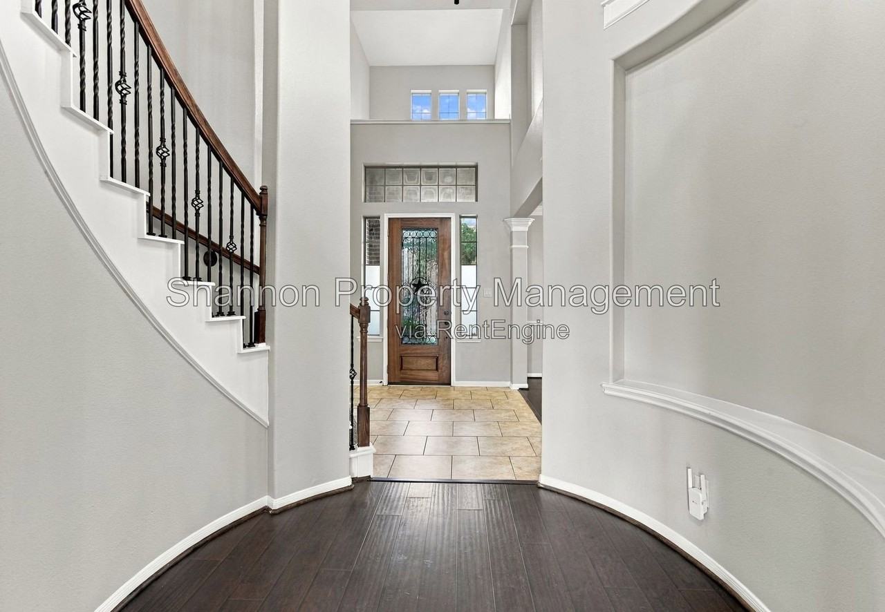 13102 Spear Trail Ct - Photo 6 of 42