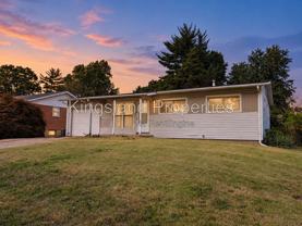 1321 Columbus Dr - Photo 1 of 1