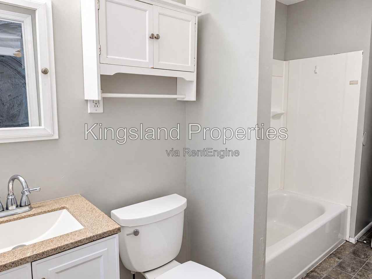 1321 Columbus Dr - Photo 5 of 25