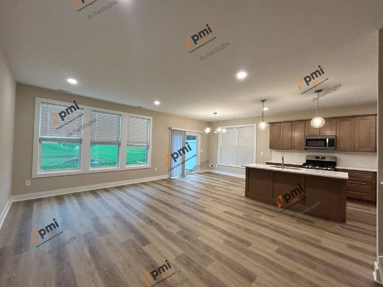 1944 N Park Rd - Photo 3 of 19