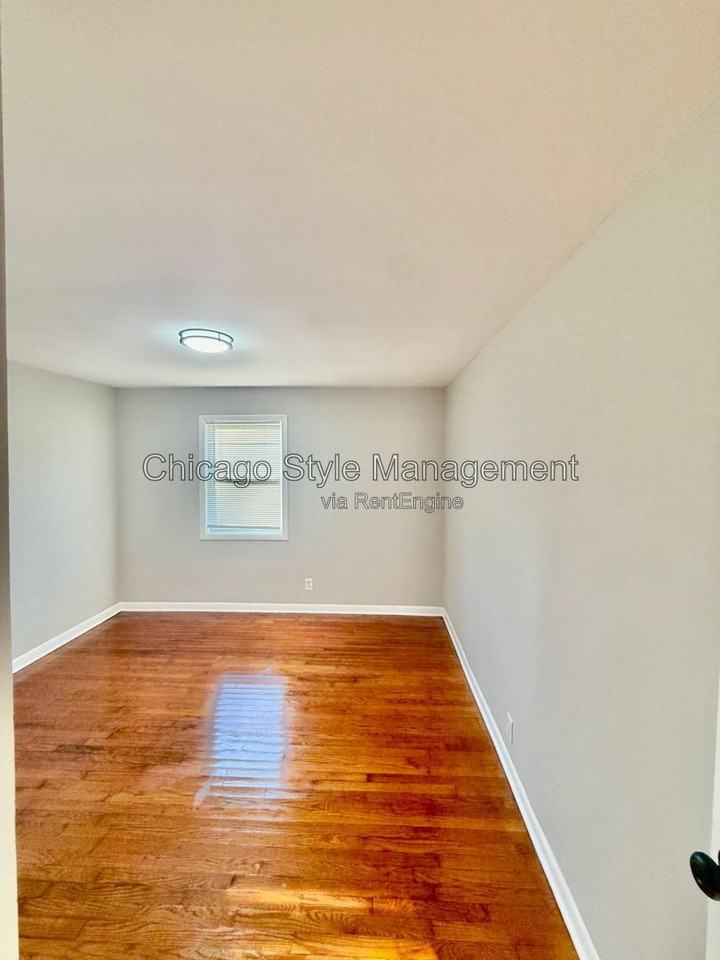 16729 Western Ave - Photo 7 of 14