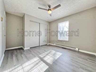 139 Towson Way #B - Photo 4 of 13
