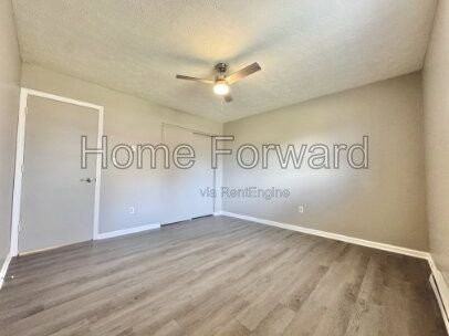 139 Towson Way #B - Photo 7 of 13