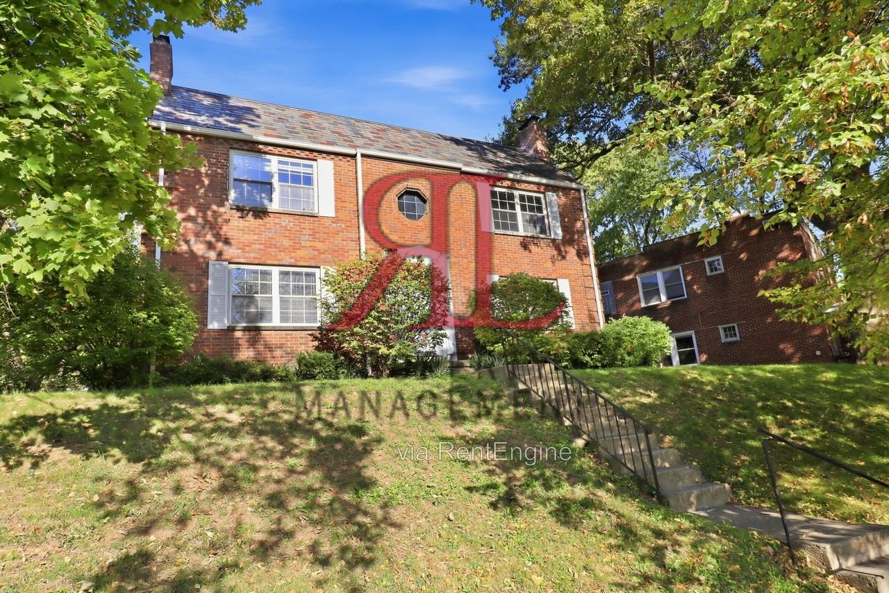 1088 Northwest Blvd #B - Photo 2 of 16