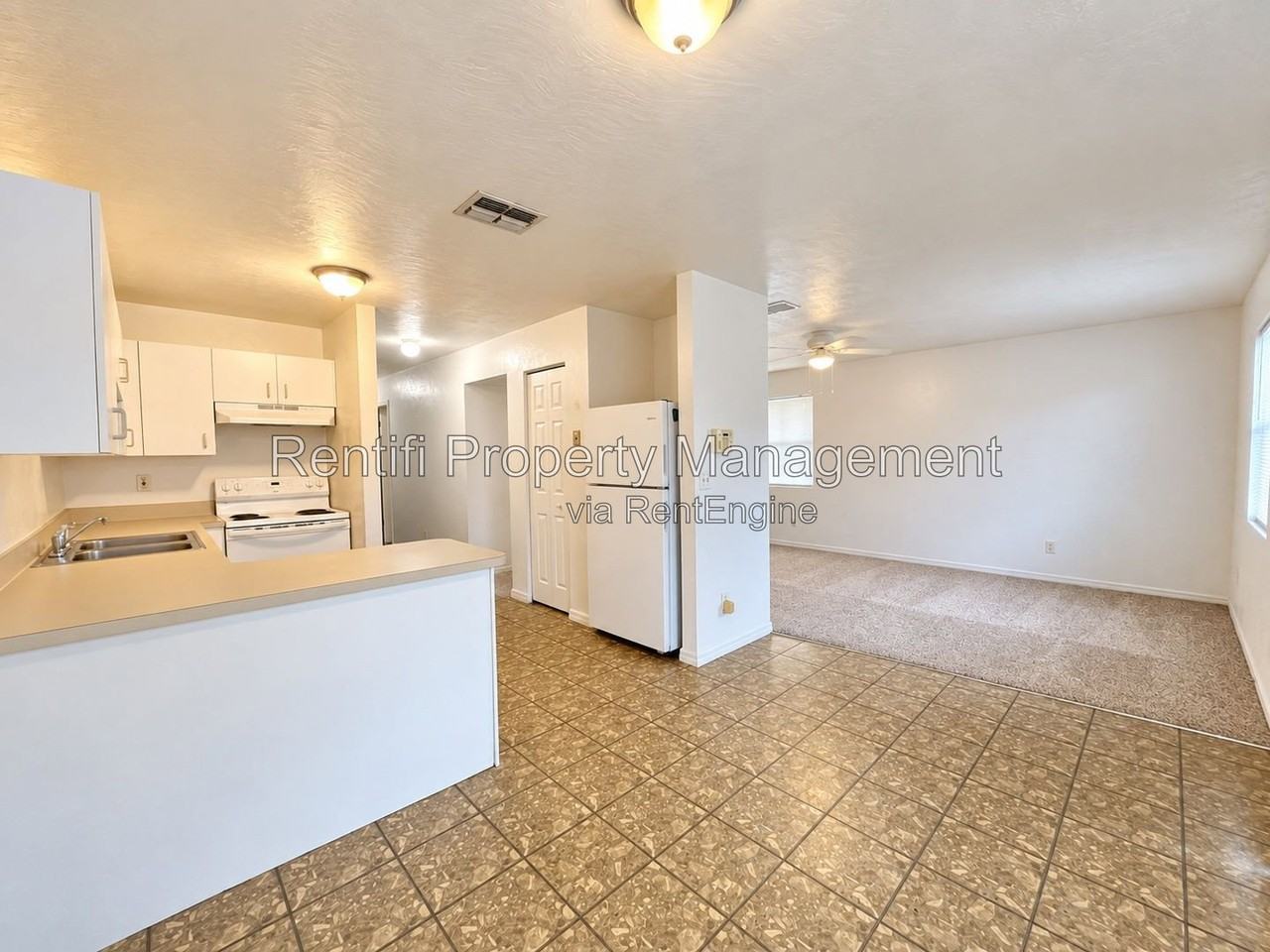 3719 Suntrust Dr - Photo 5 of 13