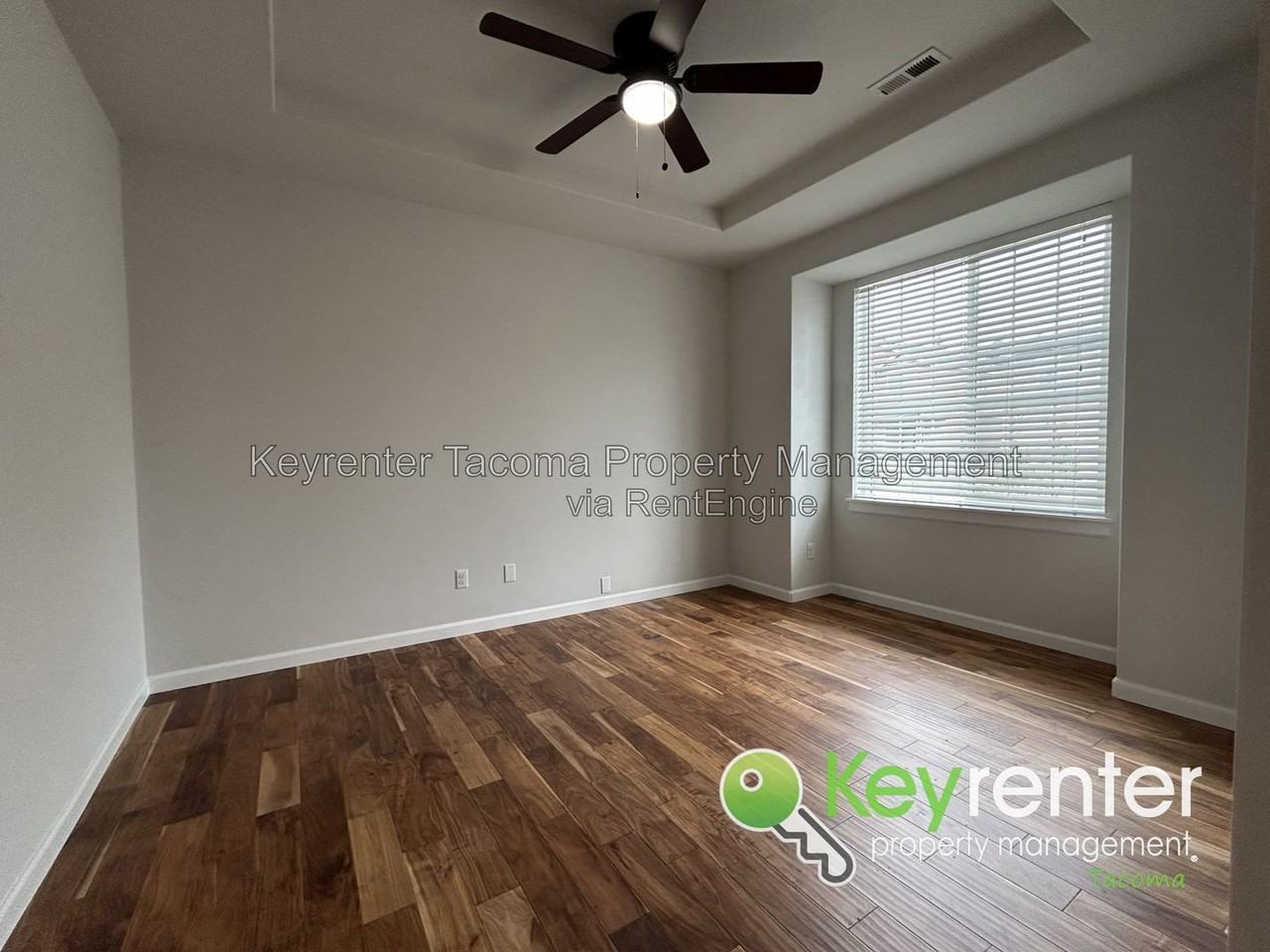 2530 164th St E - Photo 2 of 28