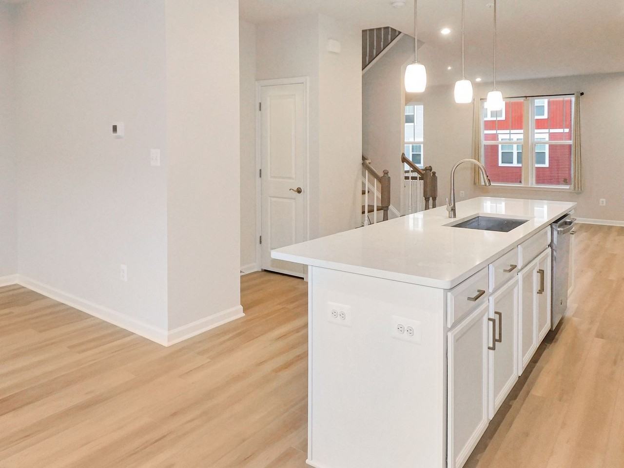23454 Sugar Pine Ln - Photo 4 of 28