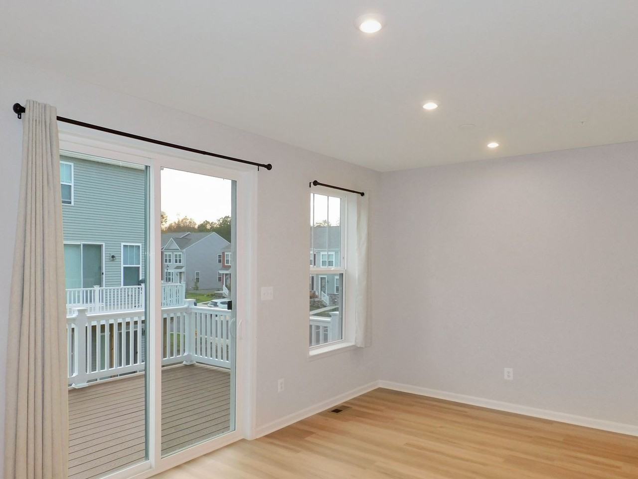 23454 Sugar Pine Ln - Photo 5 of 28