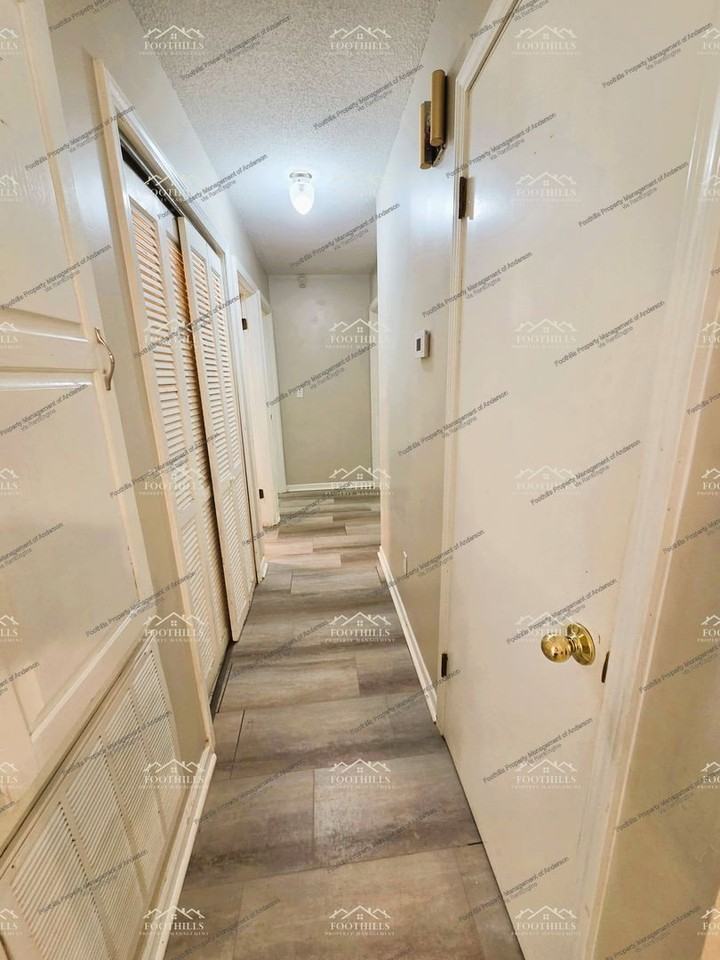 128 Mariposa Cir - Photo 7 of 17
