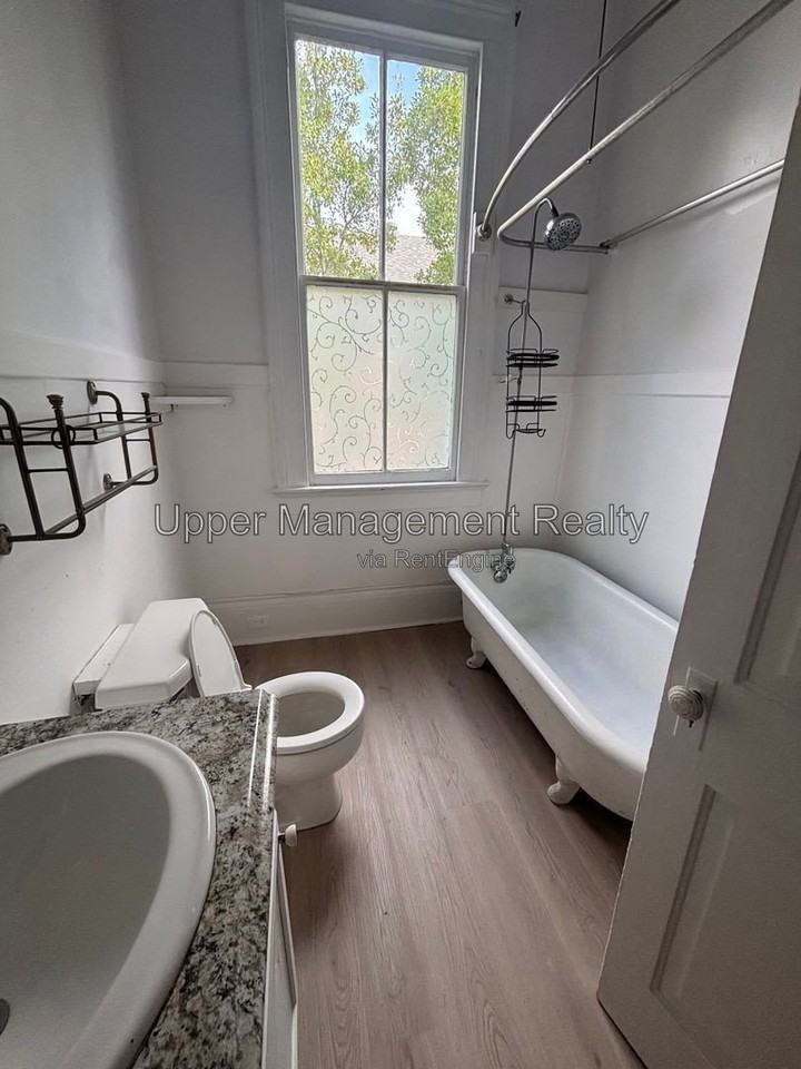 4624 Cleveland Ave #C - Photo 7 of 8