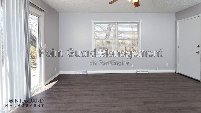 4220 Vesta Dr - Photo 4 of 15