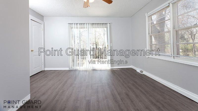 4220 Vesta Dr - Photo 5 of 15